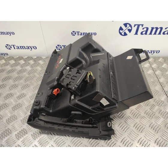 Guantera para Volkswagen Polo (6R1)