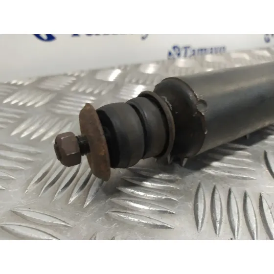 Amortiguador Delantero Derecho para Nissan Pick-Up (D22)