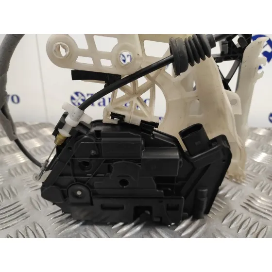Cerradura Puerta Delantera Derecha para Volkswagen Tiguan (5N1)