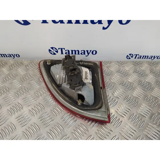 Piloto Trasero Derecho Porton para Ford Galaxy (Vy)