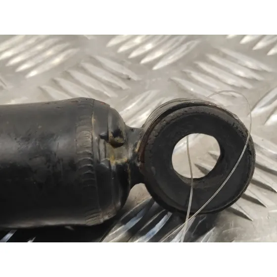 Amortiguador Trasero Derecho para Nissan Terrano/Terrano.ii (R20)