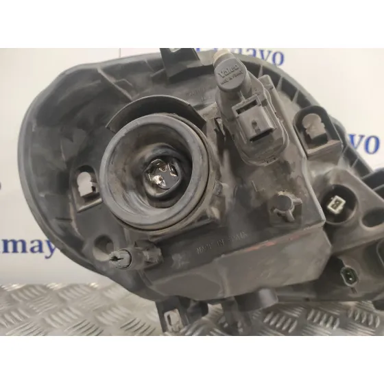 Faro Izquierdo para Renault Trafic Caja Cerrada (Ab 4.01)
