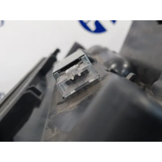 Guantera para Volkswagen Tiguan (5N1)