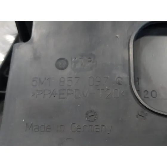 Guantera para Volkswagen Tiguan (5N1)