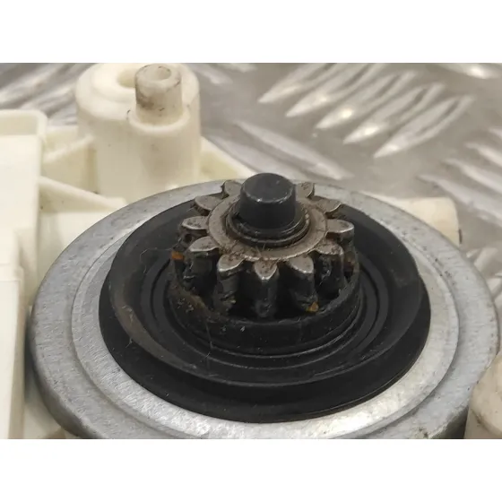 Motor Elevalunas Delantero Derecho para Volvo S40 Berlina