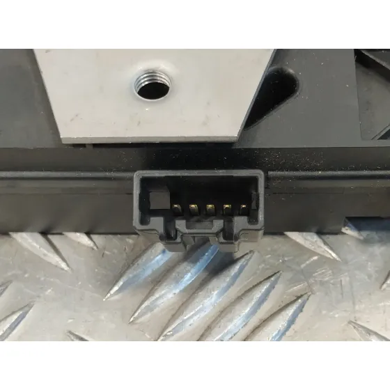 Cerradura Maletero / Porton para Ford Focus Berlina (Cap)