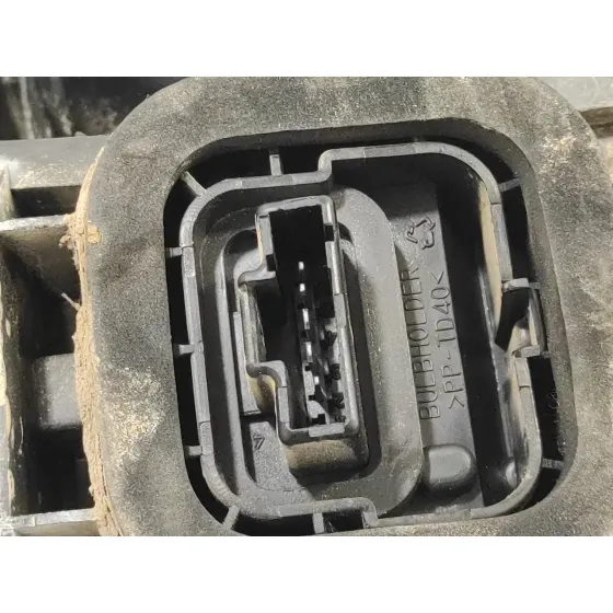 Piloto Trasero Derecho para Dacia Duster