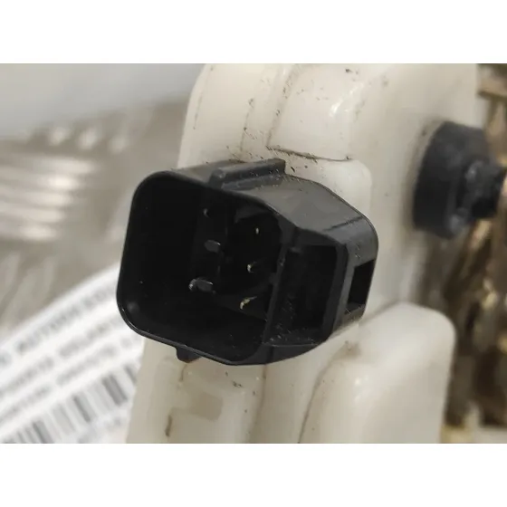 Cerradura Puerta Delantera Izquierda para Mitsubishi Montero (V60/V70)