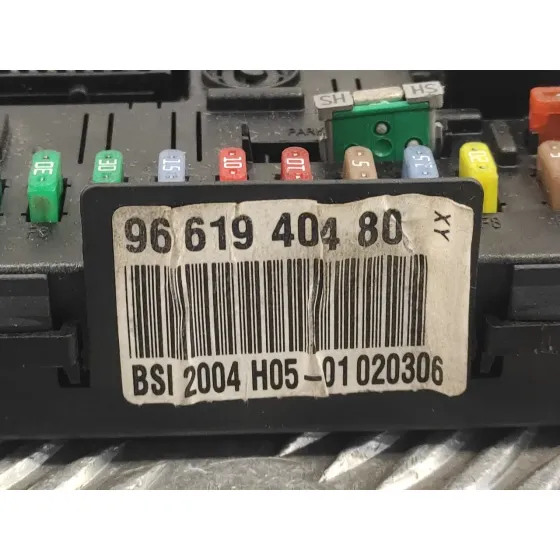Caja Reles / Fusibles para Citroën C4 Coupe