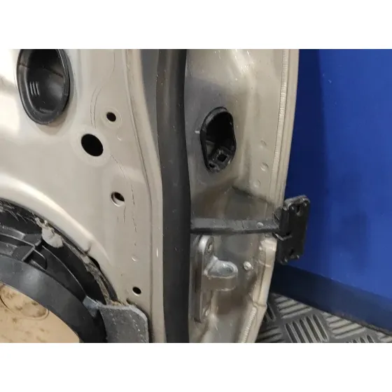 Puerta Trasera Izquierda para Mercedes-Benz Clase E (W211) Berlina
