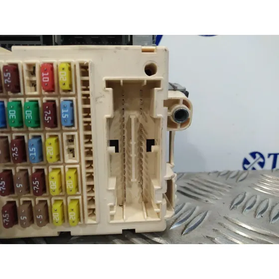 Caja Reles / Fusibles para Fiat Bravo (198)