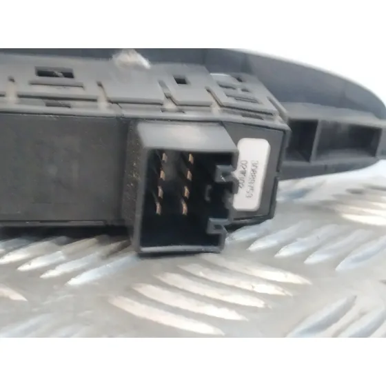 Mando Elevalunas Delantero Derecho para Volvo S40 Berlina
