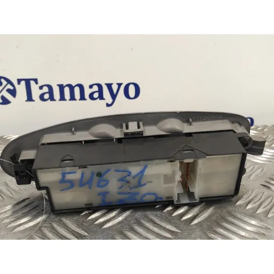 Mando Elevalunas Delantero Izquierdo para Nissan Almera Tino (V10M)