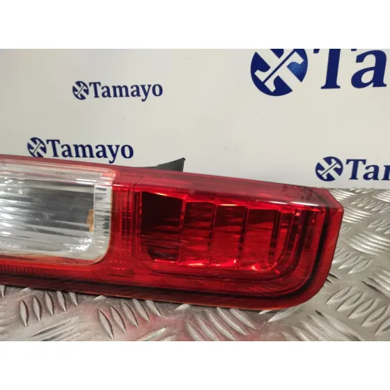 Piloto Trasero Derecho para Ford Focus Berlina (Cap)