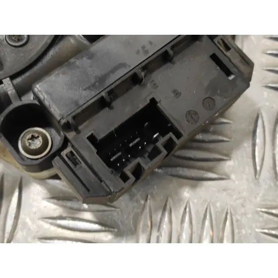 Elevalunas Delantero Izquierdo para Volkswagen Polo (6R1)
