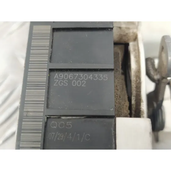 Cerradura Puerta Lateral Derecha para Mercedes-Benz Sprinterii Caja Cerrada (Desde 01.06)