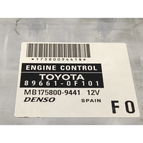 Centralita Motor Uce para Toyota Corolla Verso (R1)