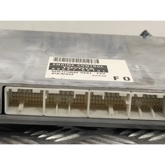 Centralita Motor Uce para Toyota Corolla Verso (R1)