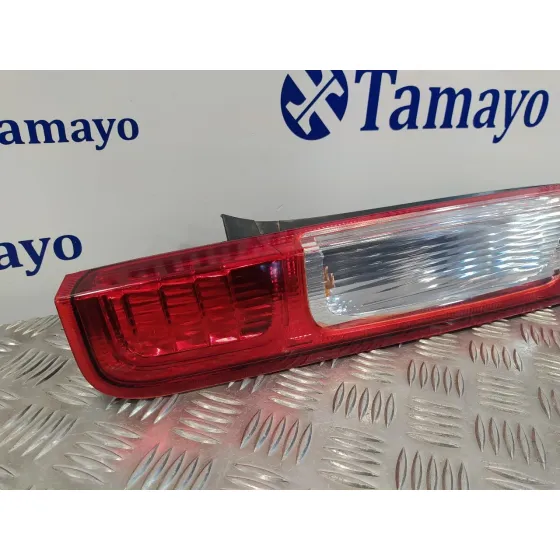 Piloto Trasero Izquierdo para Ford Focus Berlina (Cap)