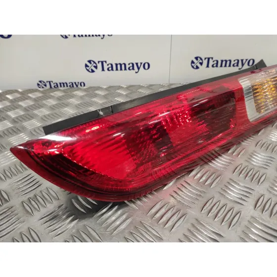 Piloto Trasero Derecho para Ford Focus Berlina (Cap)