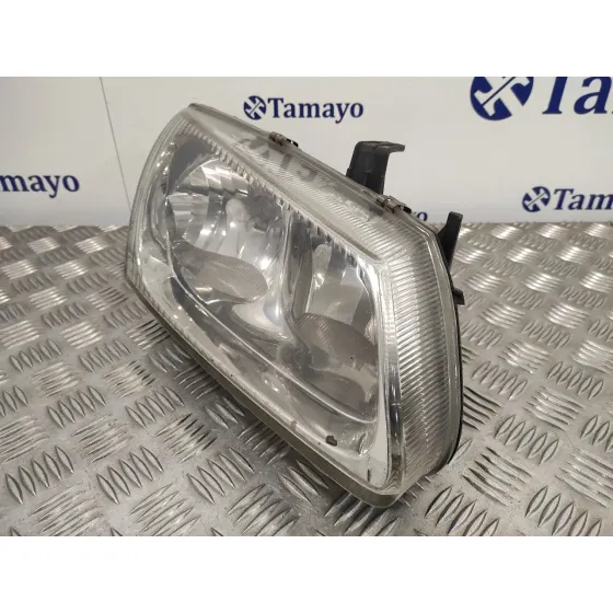 Faro Derecho para Nissan Almera (N16/E)