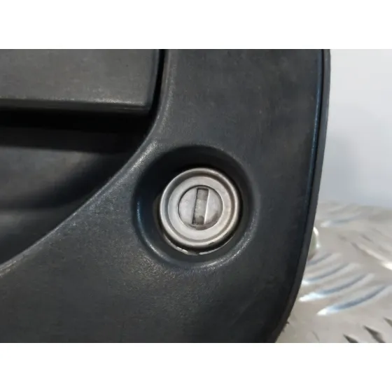 Maneta Exterior Delantera Izquierda para Nissan Nv 200 (M20)