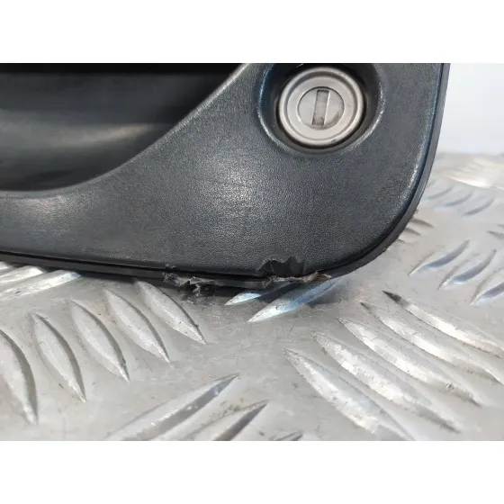 Maneta Exterior Delantera Izquierda para Nissan Nv 200 (M20)
