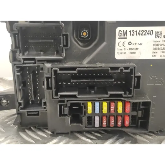 Caja Reles / Fusibles para Opel Corsa D