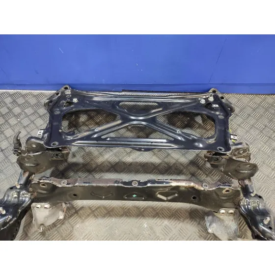 Puente Delantero para Audi A6 Avant (4G5)