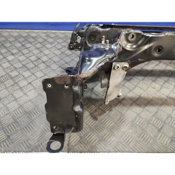 Puente Delantero para Audi A6 Avant (4G5)