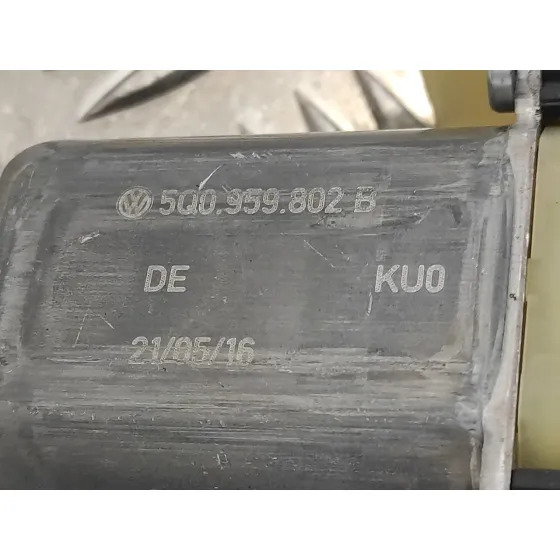 Elevalunas Delantero Izquierdo para Audi A3 Sportback (8Va)
