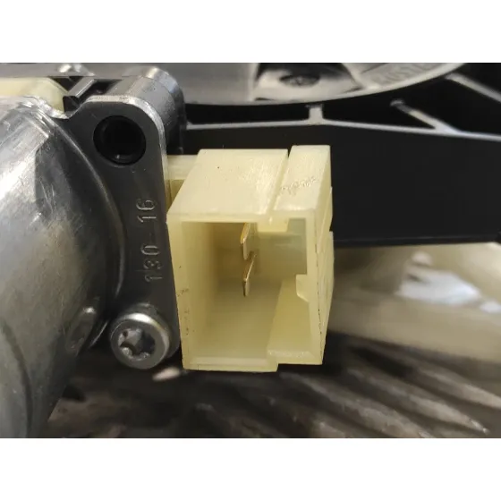 Elevalunas Trasero Izquierdo para Audi A3 Sportback (8Va)