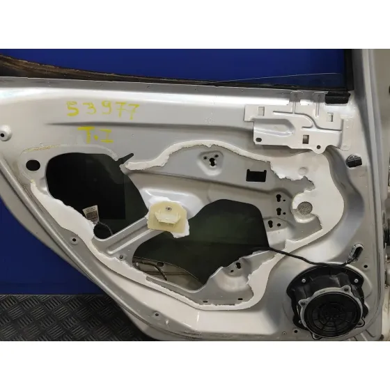 Puerta Trasera Izquierda para Peugeot 308