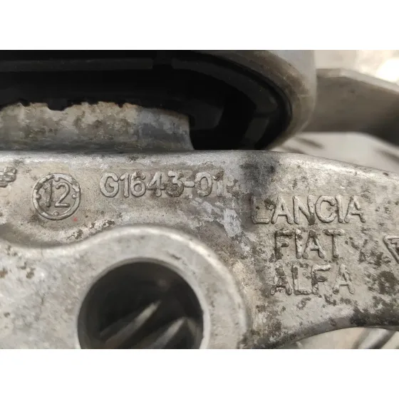 Soporte Motor Derecho para Opel Combo D