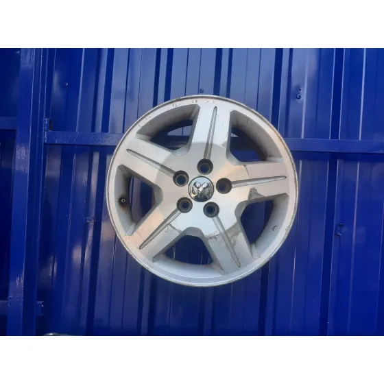 Llanta para Dodge Caliber