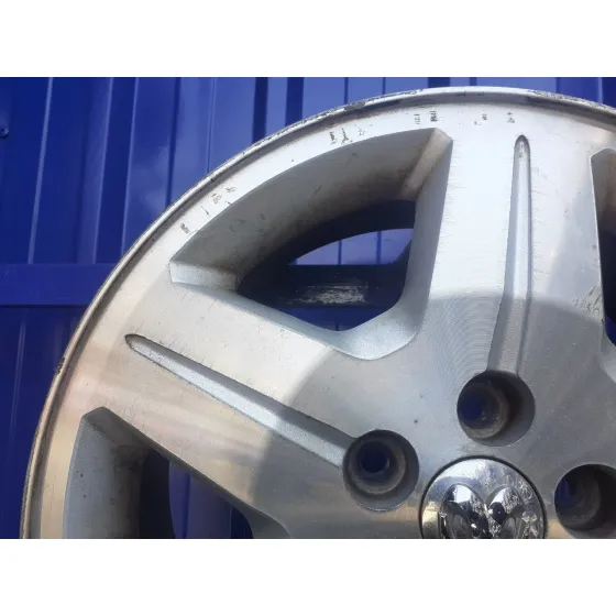 Llanta para Dodge Caliber