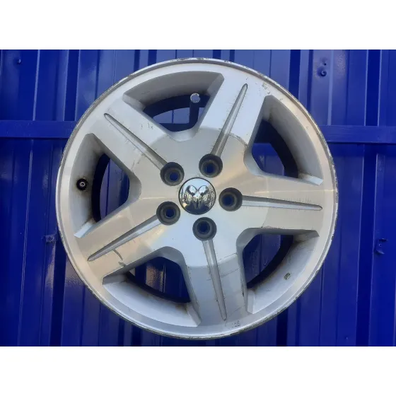 Llanta para Dodge Caliber