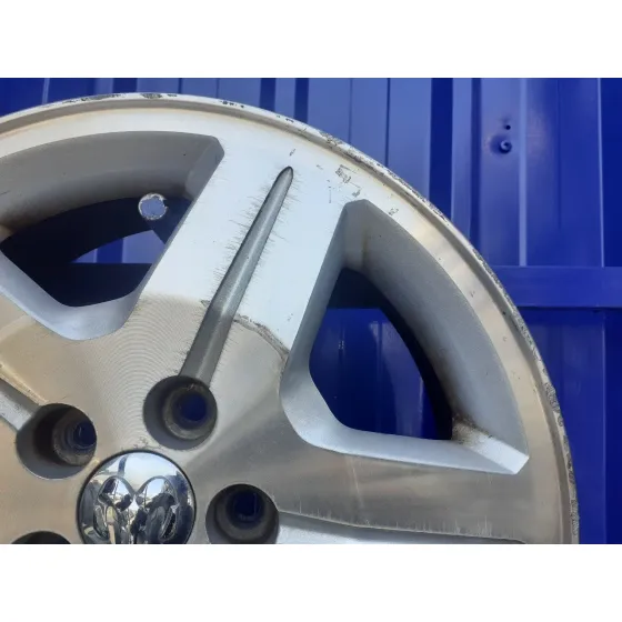 Llanta para Dodge Caliber