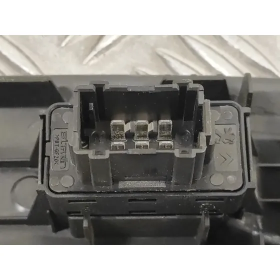 Mando Elevalunas Delantero Derecho para Citroën Ds3