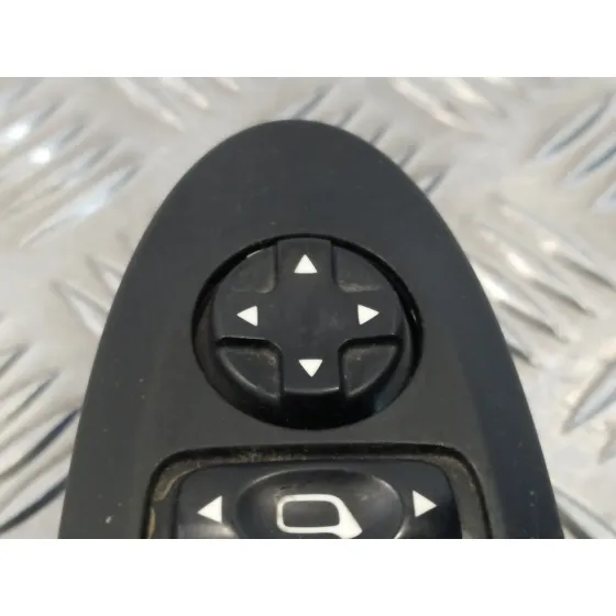 Mando Elevalunas Delantero Izquierdo para Citroën Ds3