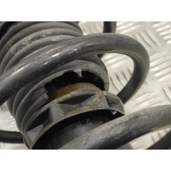 Amortiguador Delantero Derecho para Nissan Pick-Up (D22)
