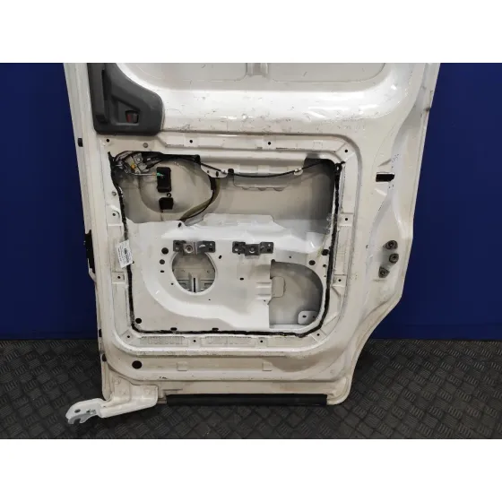 Puerta Lateral Corredera Derecha para Nissan Nv 200 (M20)