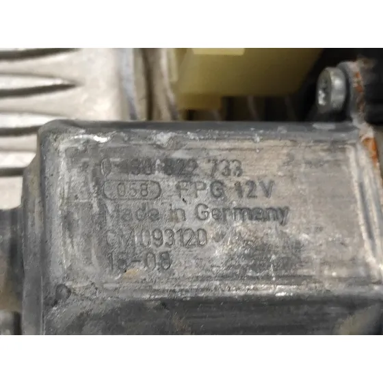 Elevalunas Delantero Derecho para Ford Kuga (Cbs)