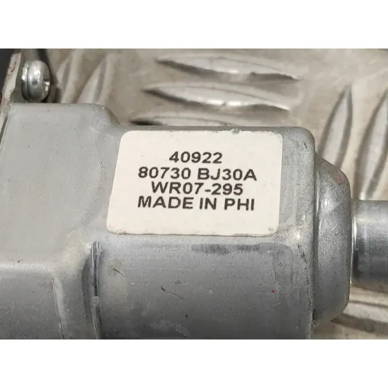 Elevalunas Delantero Derecho para Nissan Nv 200 (M20)