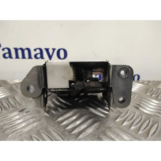 Cerradura Puerta Lateral Izquierda para Nissan Nv 200 (M20)