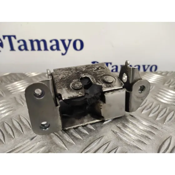 Cerradura Puerta Lateral Izquierda para Nissan Nv 200 (M20)