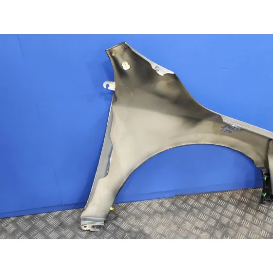 Aleta Delantera Izquierda para Volvo S60 Lim.