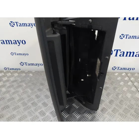 Guantera para Volvo S60 Lim.
