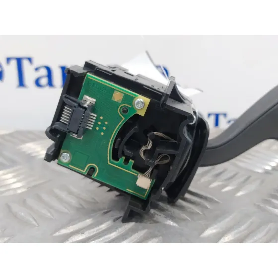 Mando Intermitentes para Ford Fiesta (Ce1)