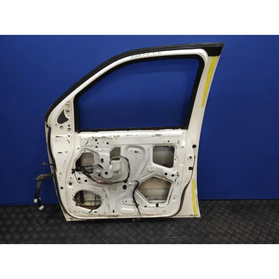 Puerta Delantera Derecha para Nissan Pathfinder (R51)